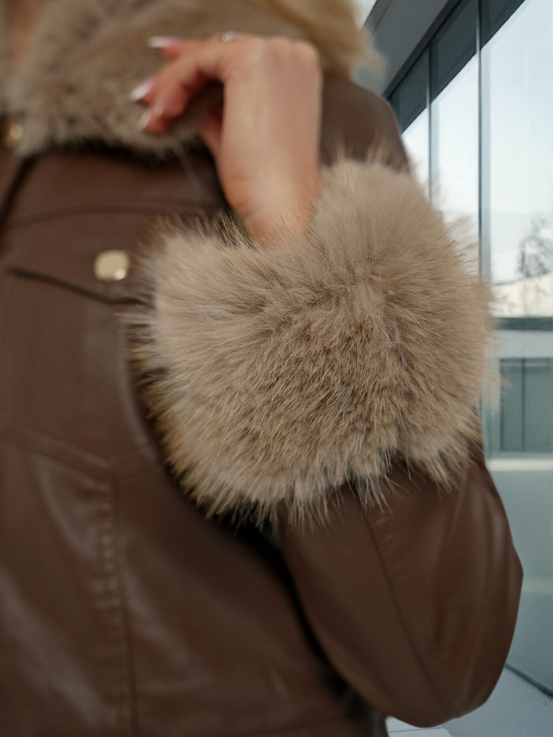 Kurtka skórzana damska z futerkiem czekoladowa OZONEE JS/61M8513/158