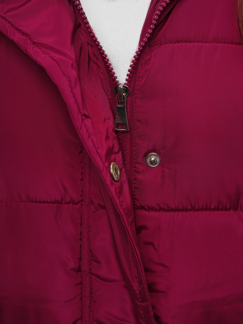 Kamizelka damska długa pikowana z kapturem bordowa OZONEE O/81276