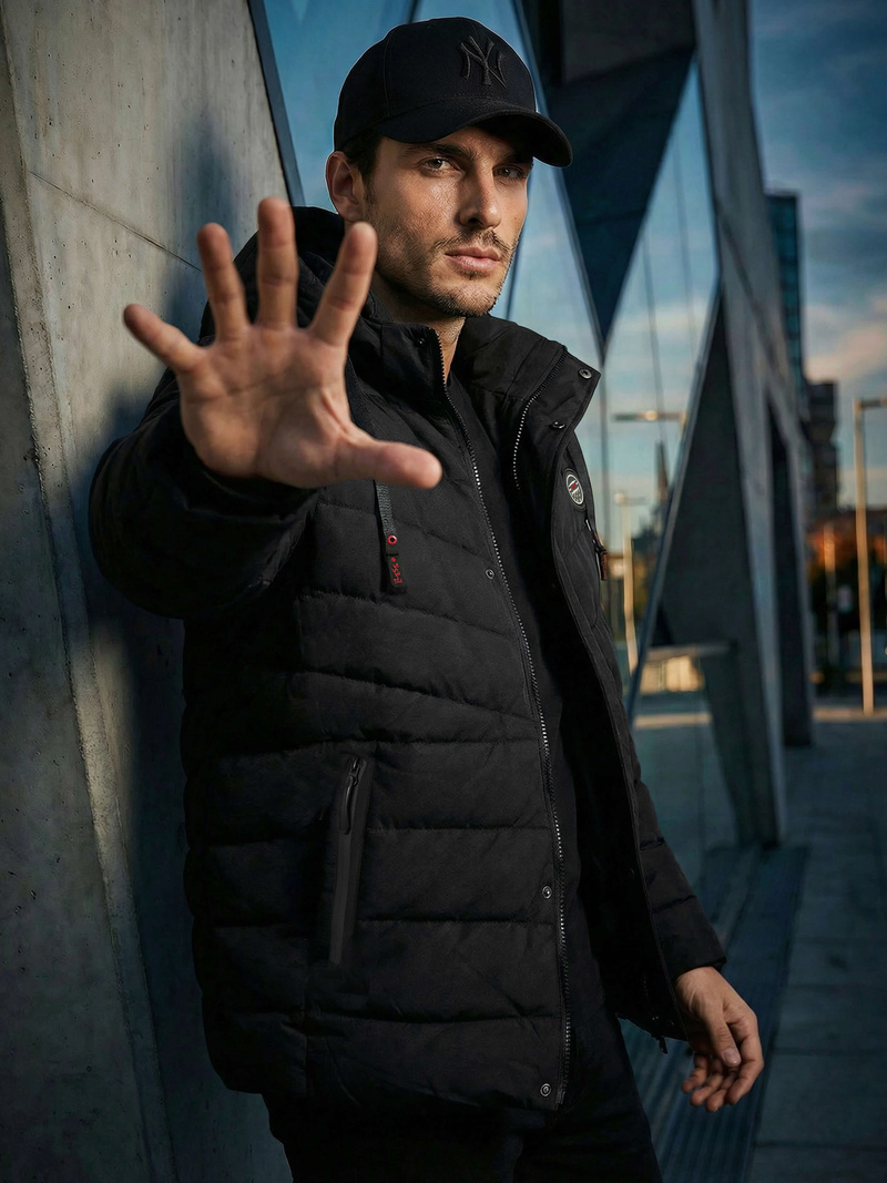 Куртка чоловіча чорна OZONEE JS/31M5081/392