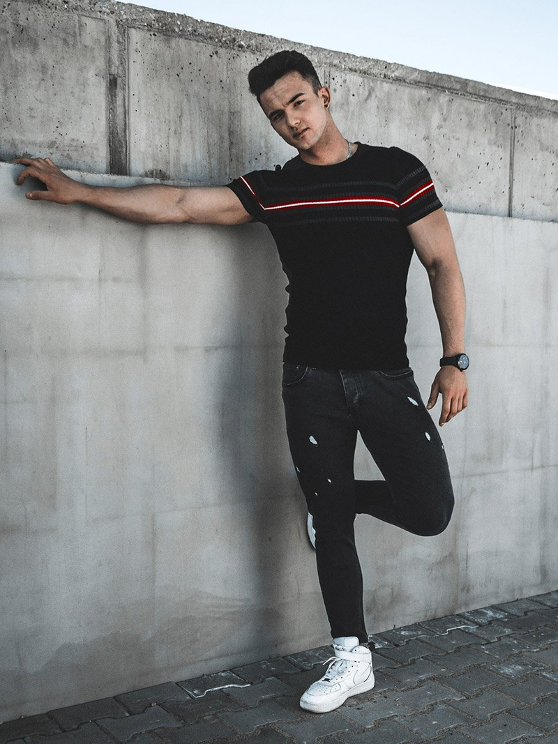 Bluzka z krótkim rękawem męska czarna OZONEE L/2296