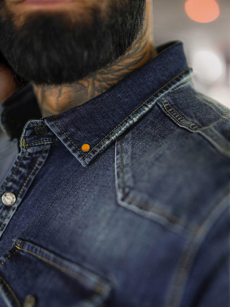 Чоловіча джинсова сорочка tемно-cиня OZONEE O/51410