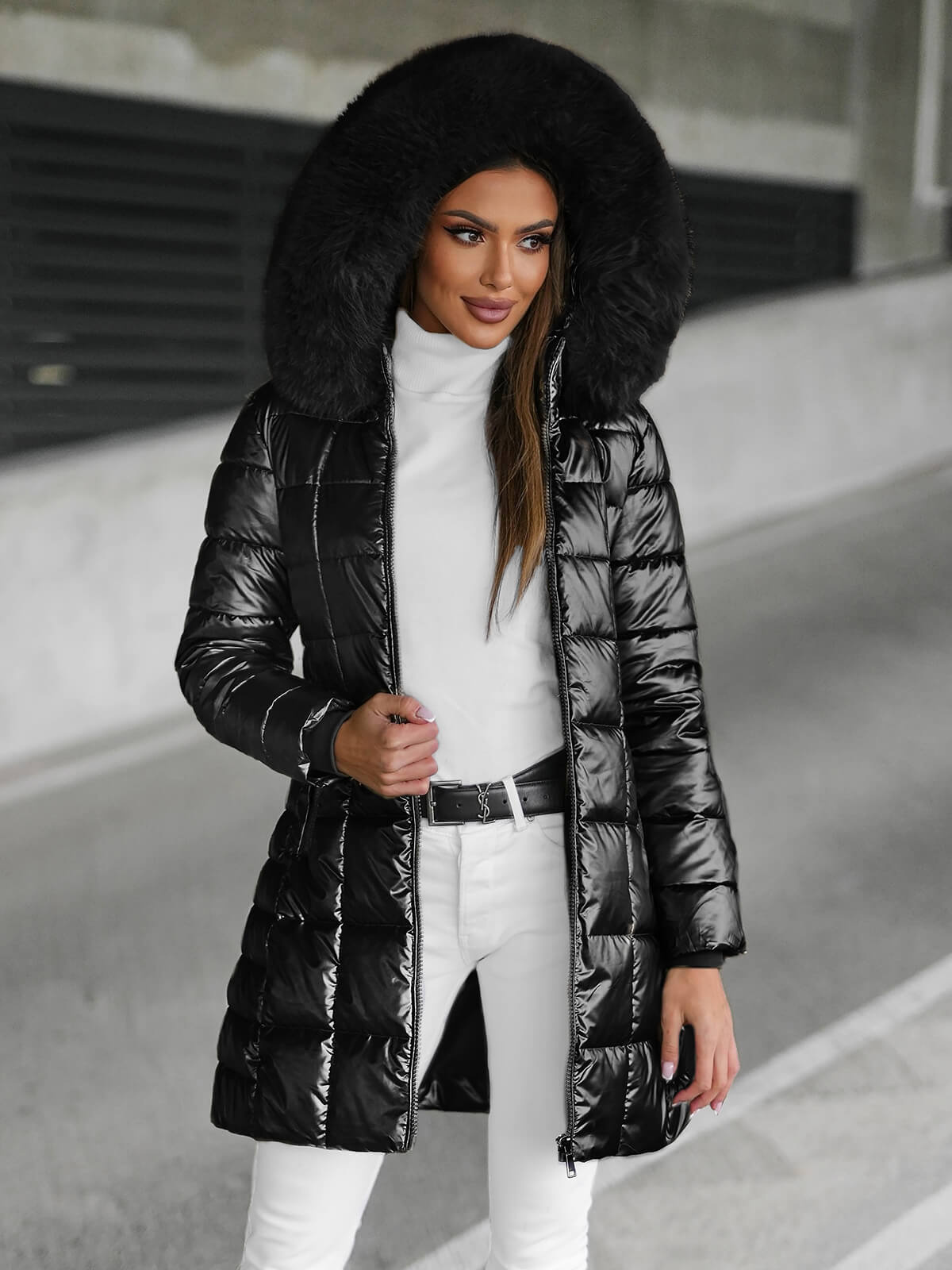 na.ma1220② Kurtka zimowa damska długa z futerkiem czarna OZONEE JS