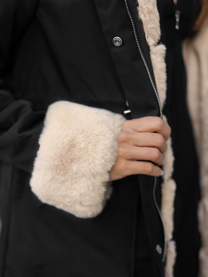 Kurtka zimowa damska z futerkiem czarna OZONEE JS/M763/392Z