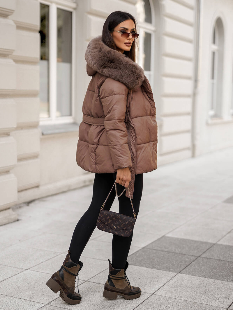 Kurtka zimowa damska z futerkiem ciemno-beżowa OZONEE JS/16M9206/84