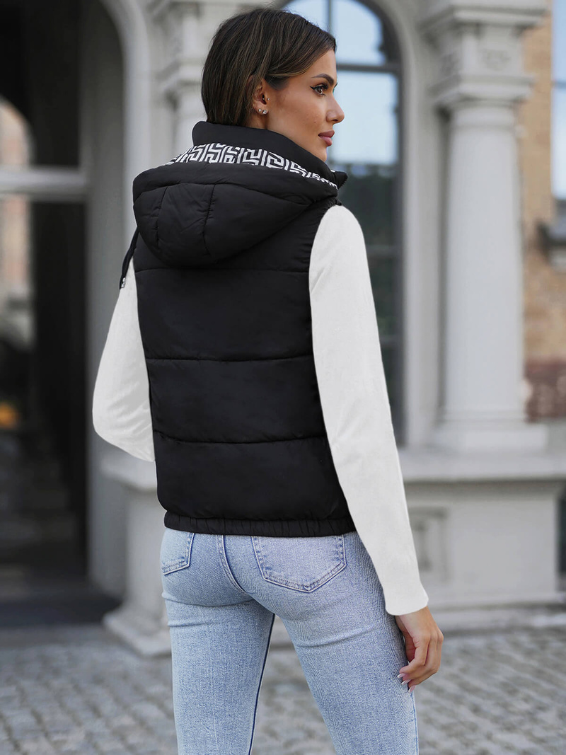 Kamizelka damska pikowana czarna OZONEE JS/16M9091/392