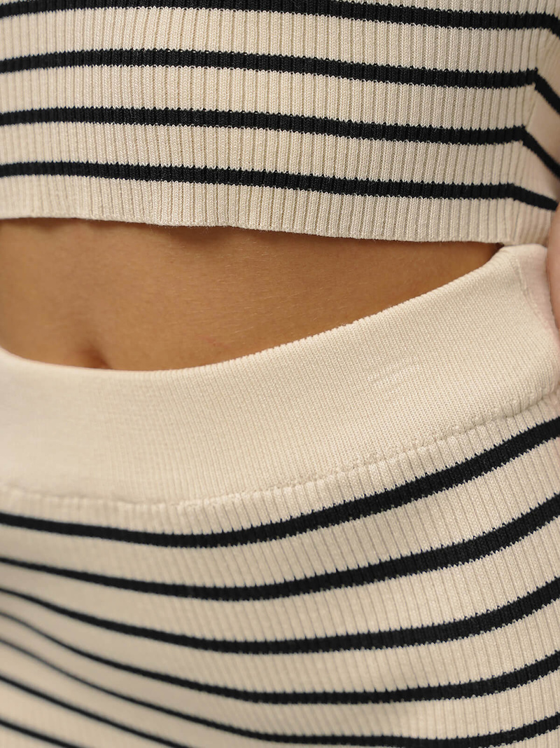 Komplet damski beżowo/czarny - top i spódnica OZONEE O/CH5801