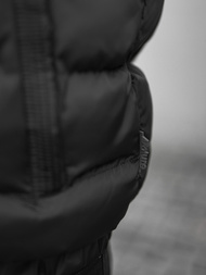 Безрукавка чоловіча Чорна OZONEE N/7129Z