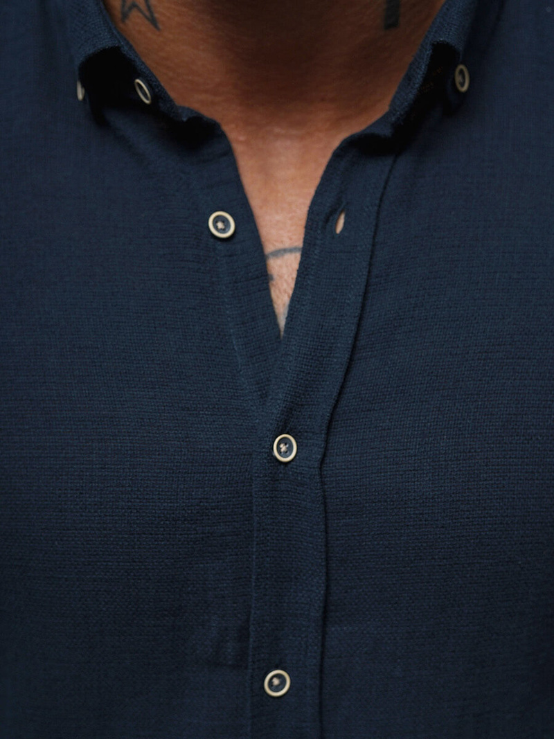 Класична сорочка чоловіча tемно-cиня OZONEE O/V92