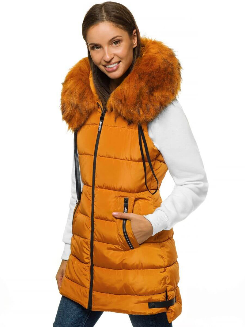 Kamizelka damska długa pikowana z futerkiem camelowa OZONEE O/M205/87