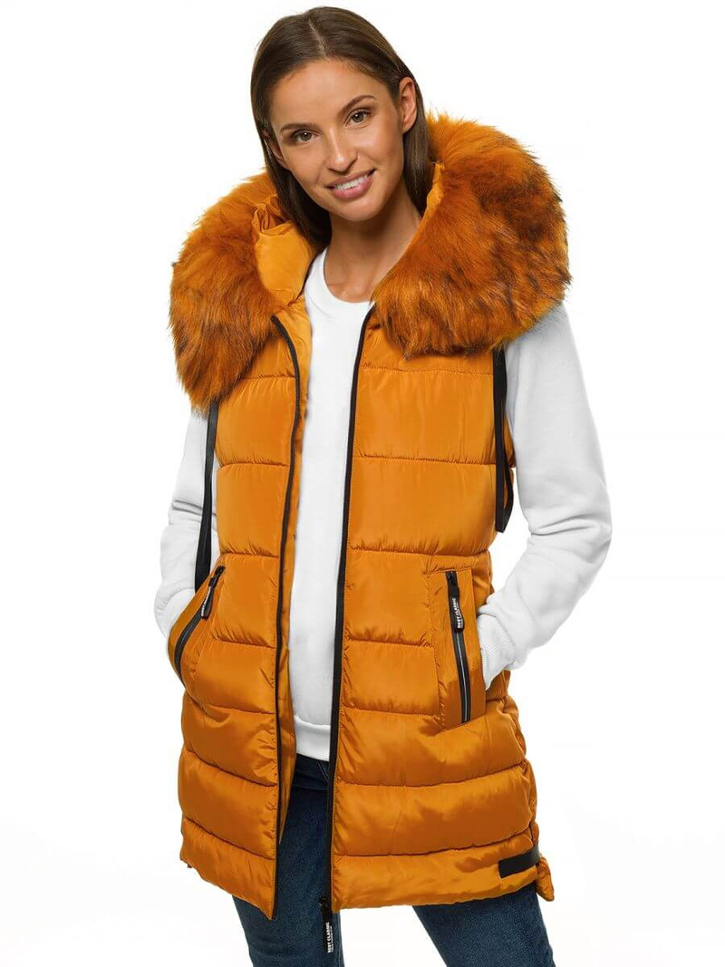 Kamizelka damska długa pikowana z futerkiem camelowa OZONEE O/M205/87