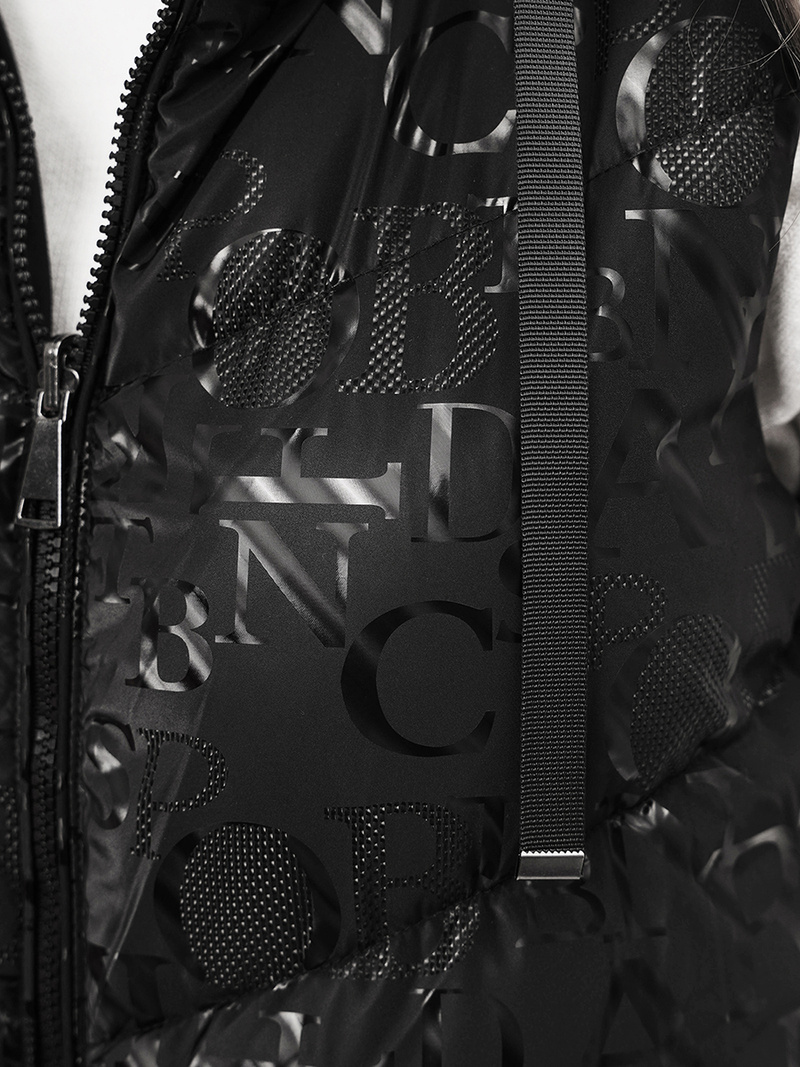 Kamizelka damska dwustronna długa pikowana z kapturem czarna OZONEE O/DK118/1