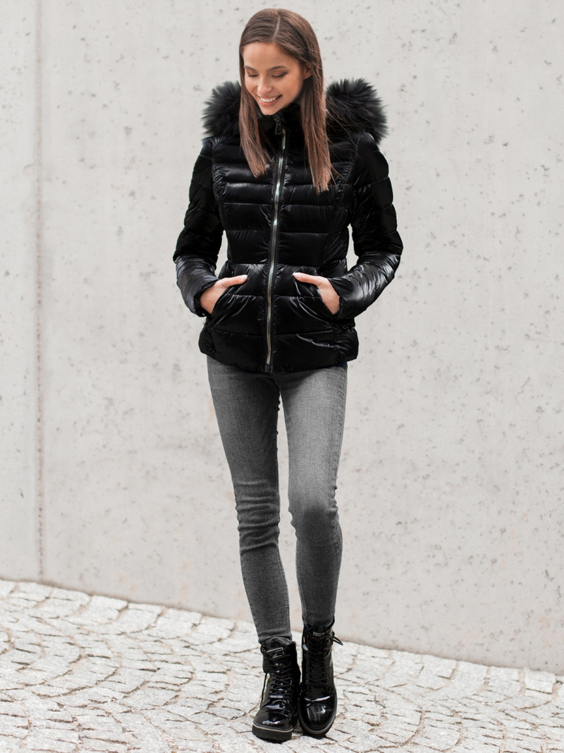 Kurtka zimowa damska z futerkiem czarna OZONEE O/DK030/1Z