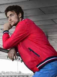 Kurtka przejściowa męska bomberka czerwona OZONEE JS/M10290