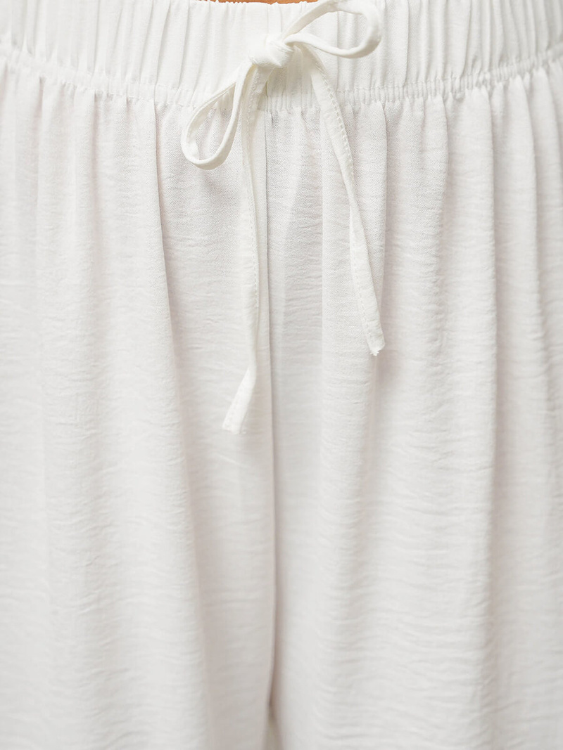 Spodnie damskie z szeroką nogawką białe OZONEE O/XYS3243